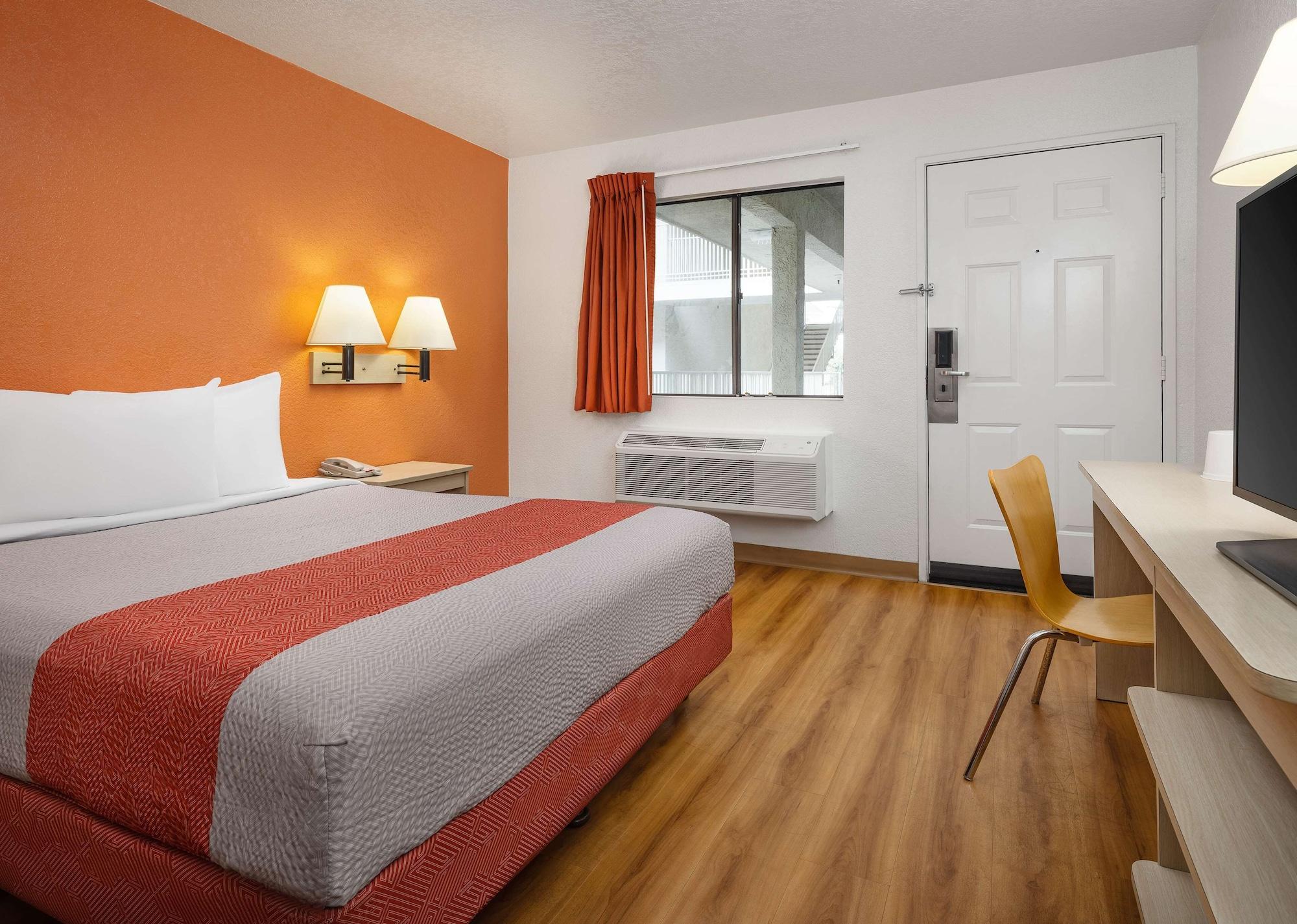 Motel 6-Buena Park, Ca - Knotts Berry Farm - Disneyland Eksteriør bilde