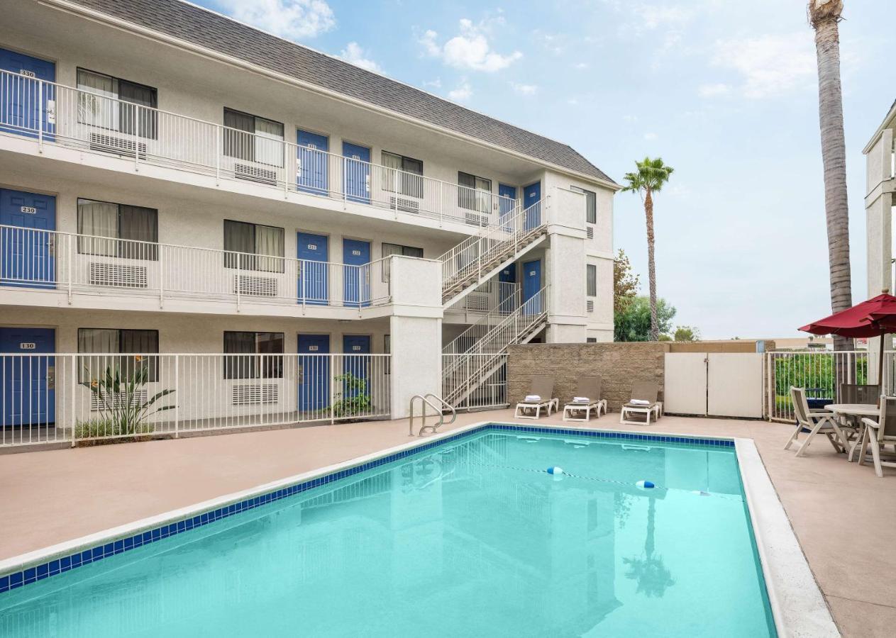 Motel 6-Buena Park, Ca - Knotts Berry Farm - Disneyland Eksteriør bilde