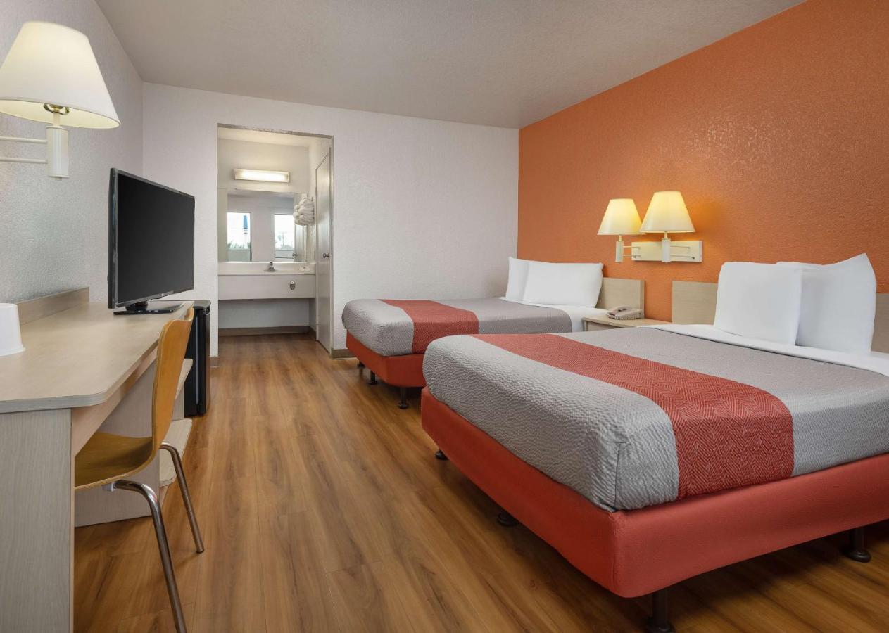 Motel 6-Buena Park, Ca - Knotts Berry Farm - Disneyland Eksteriør bilde
