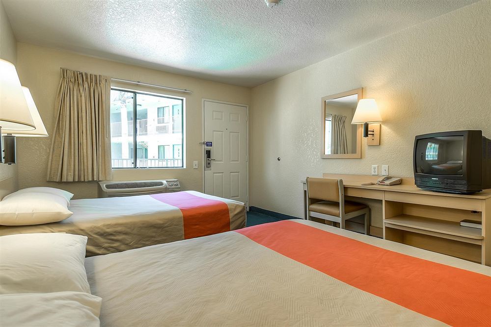 Motel 6-Buena Park, Ca - Knotts Berry Farm - Disneyland Eksteriør bilde