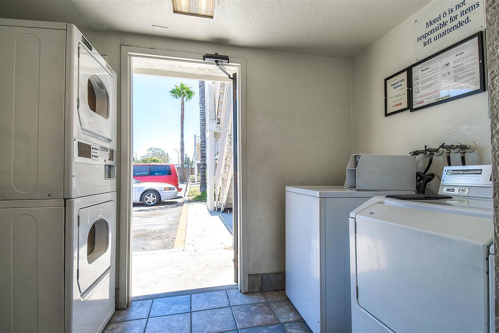 Motel 6-Buena Park, Ca - Knotts Berry Farm - Disneyland Eksteriør bilde